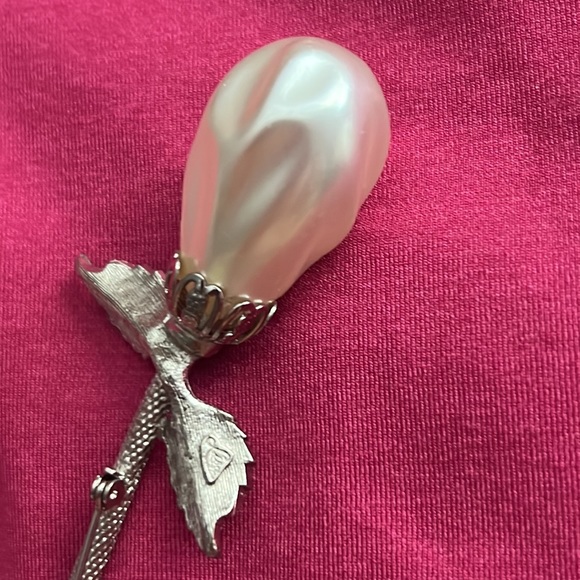 Vintage LISA Huge Pearl Flower BROOCH 6 inches Long Silver Plate New - Picture 6 of 7